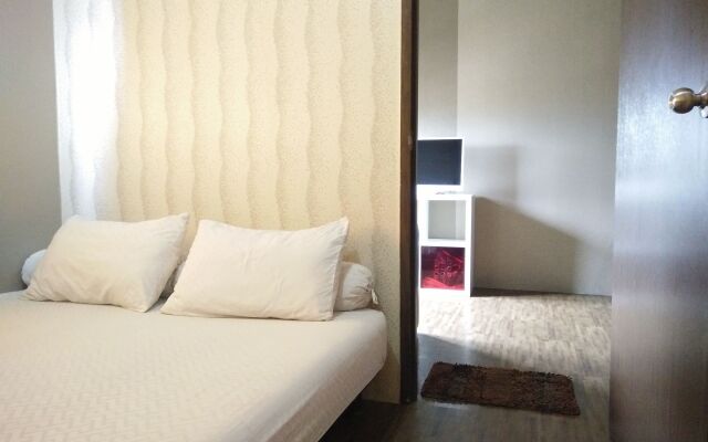 Apartemen The Suites Metro Yudis