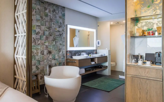 2BR Oceanview Suite Garza Blanca Cancun