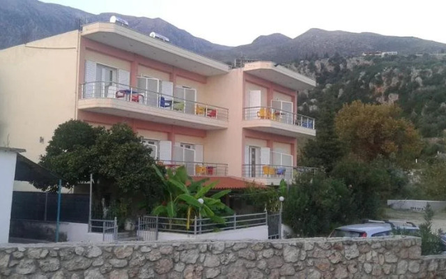 Oasis Drymades Hotel