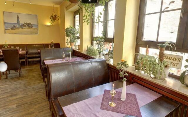 Neubert s Gasthaus am Rhein