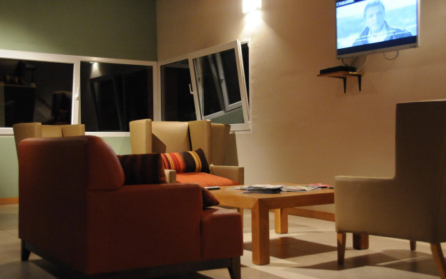 Los Robles Apart & Spa