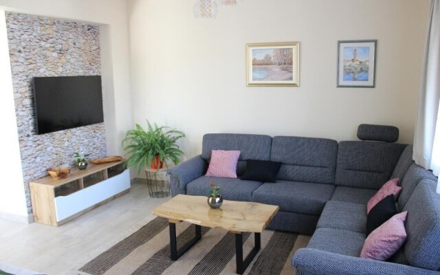 Calypso 2-bedrooms Apartment in Supetar