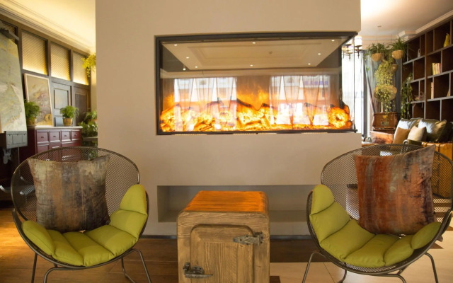 James Joyce Coffetel Qingdao Liuting International Airport