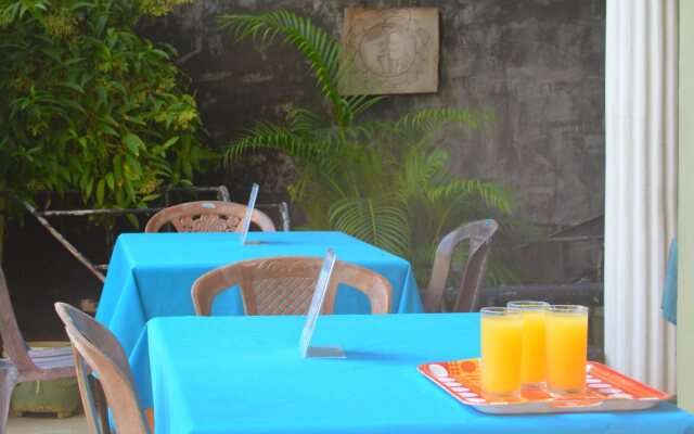 Frangipani Motel