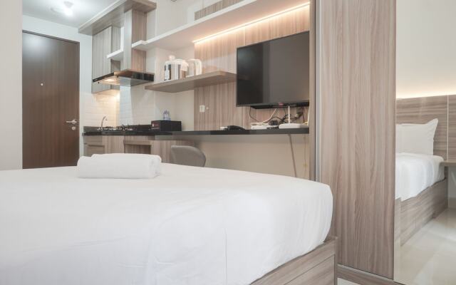 Nice Studio At 11Th Floor Transpark Cibubur Apartment