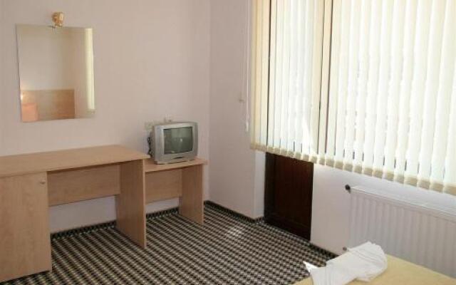 Family Hotel Elena