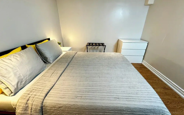 Cozy 2BR Retreat - Comfort & Convenience