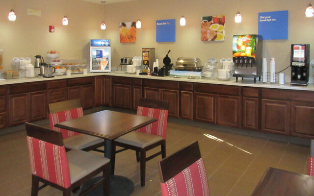 Spark by Hilton Glendale Phoenix North