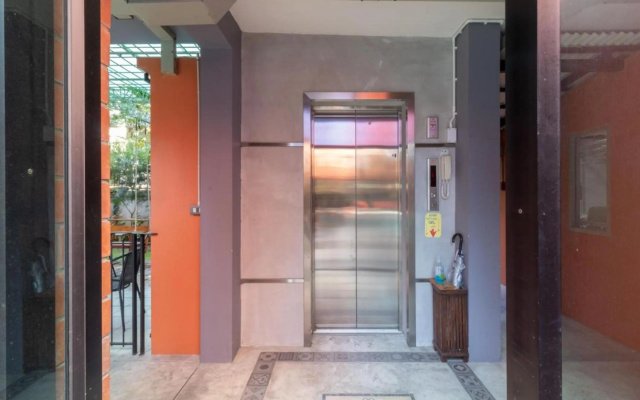 Baansuanprannok Hotel By Zuzu