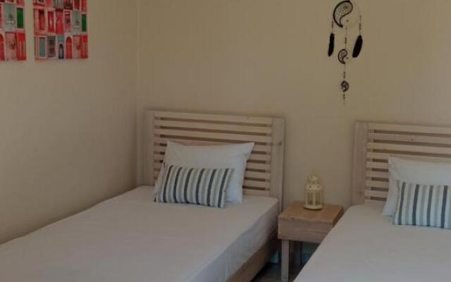 Sea Side House Kourouta