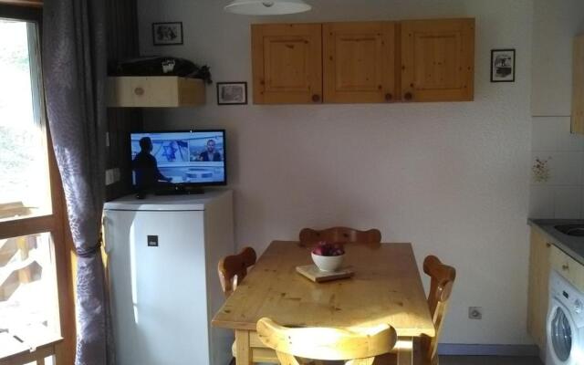 Appartement Lanslevillard, 1 pièce, 4 personnes - FR-1-508-172