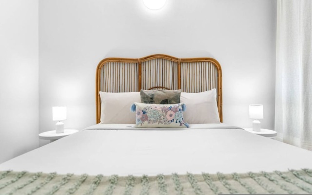 Zen Bamboo Cozy - Modern - Central – Guest Rooms – Nightcliff