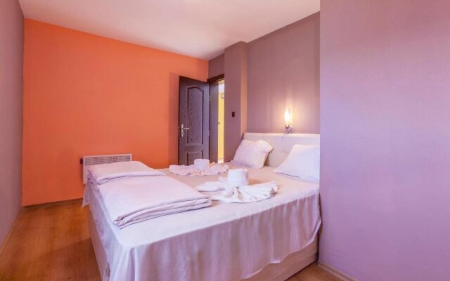 Akladi Family Hotel