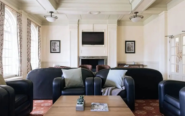 Student Only Allied Oxley Residence