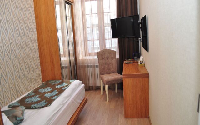 Drop Inn Baku