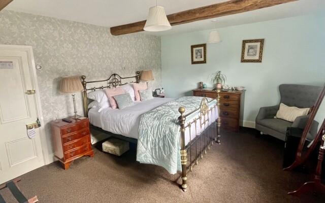 Eagle House- Award Winning B&B and Apartment