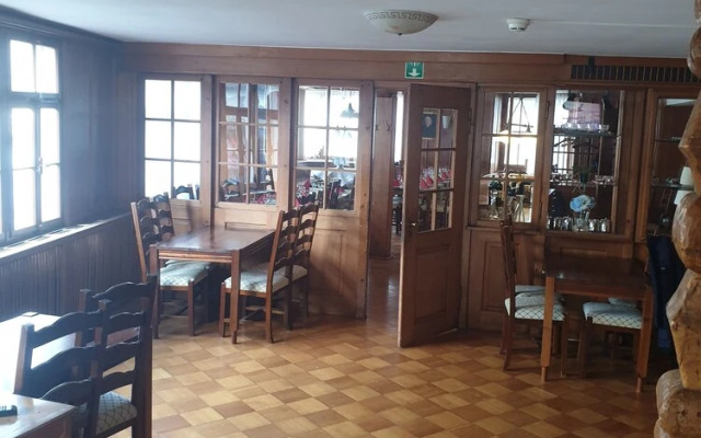 Schwanen Hotel & Backpacker