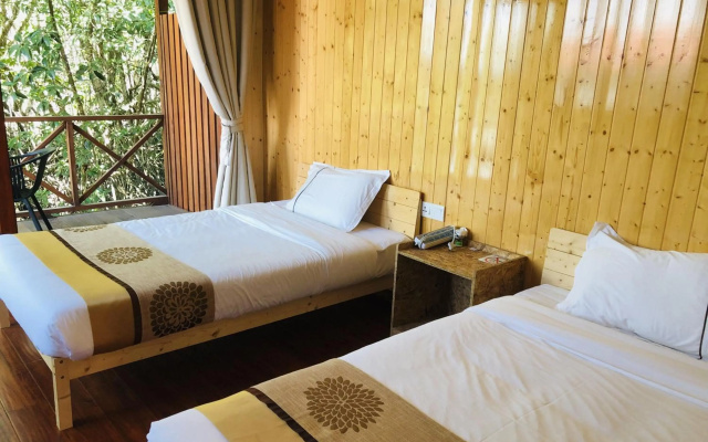 Gayang friendly water house homestay – Guest Rooms – Tuaran