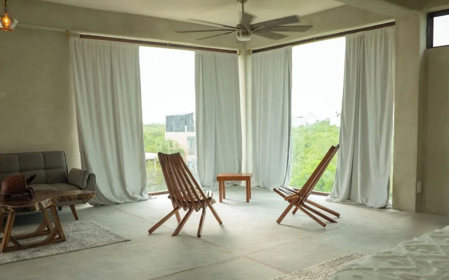 LaFamilia Casa and Suites