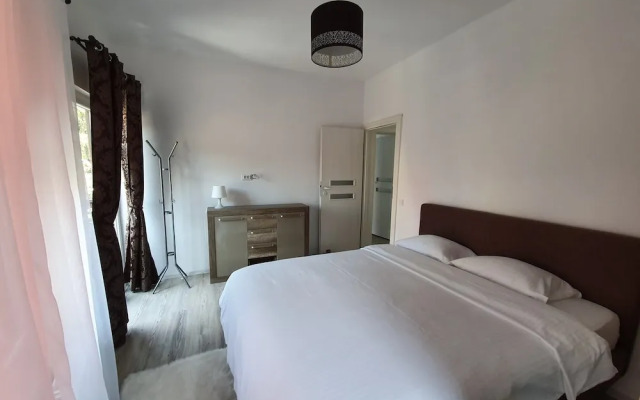 Fox Valley Villa