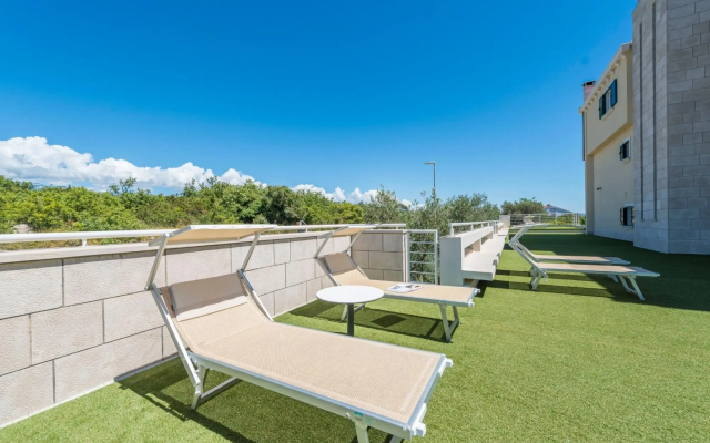 Tomo - with pool - A4(2+2)