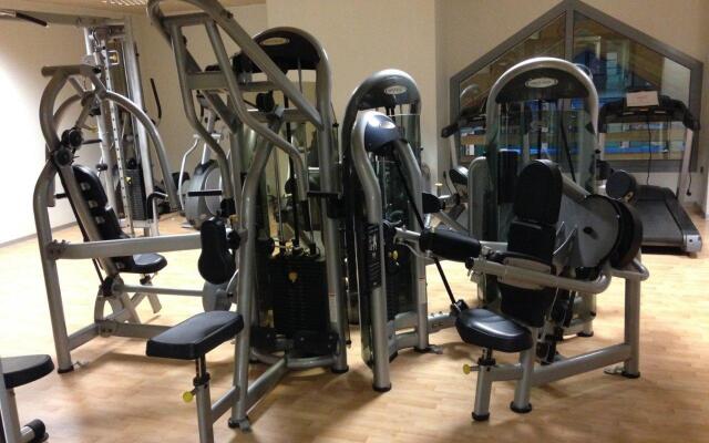 Hotel y Apartamentos SNO Isaba