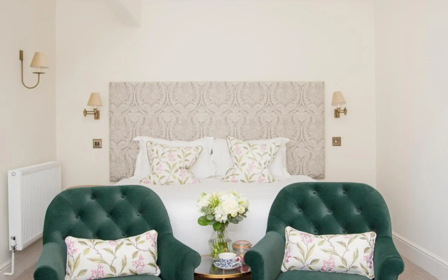 Lords of the Manor Hotel