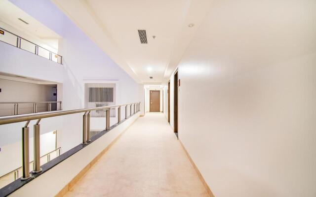 Magnus Square Business Hotel