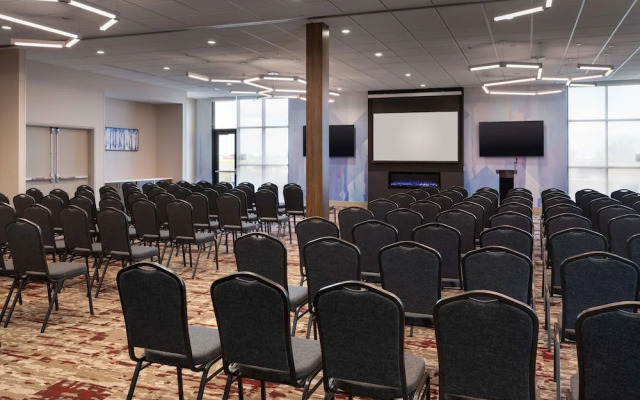 Hilton Garden Inn Visalia
