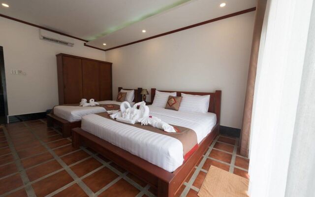 Vang Vieng Savanh Sunset view resort