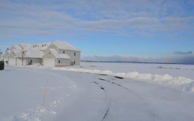 The Shores at Mackinaw