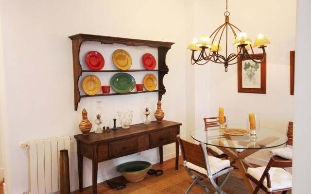 House With 3 Bedrooms in Algés, With Wifi - 1 km From the Beach