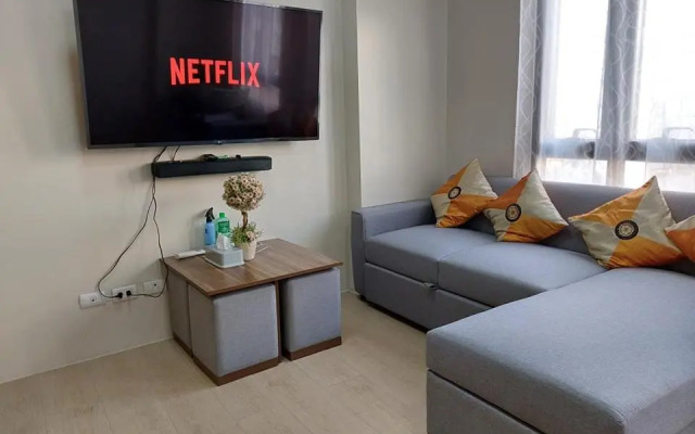 NAIA Terminal, Newport, Pasay, 5-star Condo