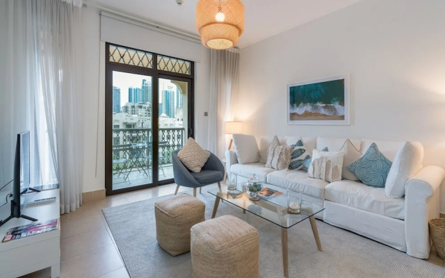 Spacious 2bedroom With Burj View in Downtown Dubai