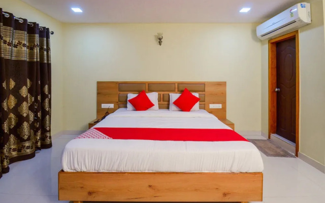 OYO 22071 Shri Baba Excellency