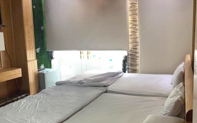 Maika Hotel