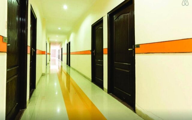 OYO 12784 Fabebo Hotel