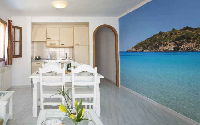 Sol y Mar Apartments