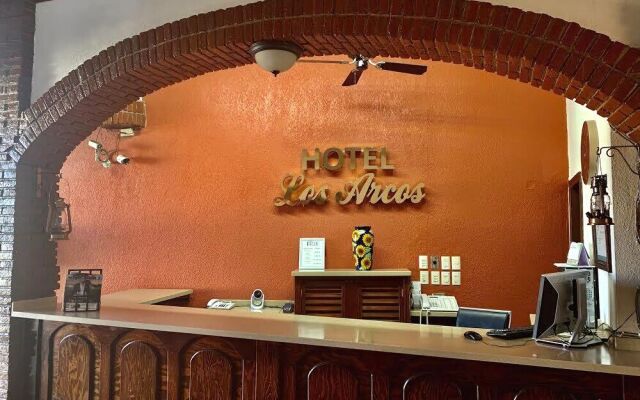 Hotel Los Arcos