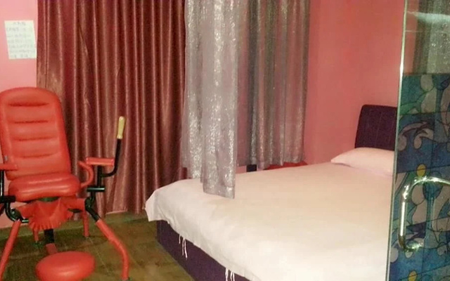 Aike 100 Chain Hotel Time of Love Theme Hotel