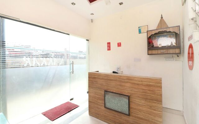 OYO 12664 Hotel Kailash Regency