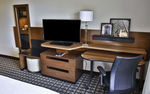 Fairfield Inn & Suites Savannah Midtown