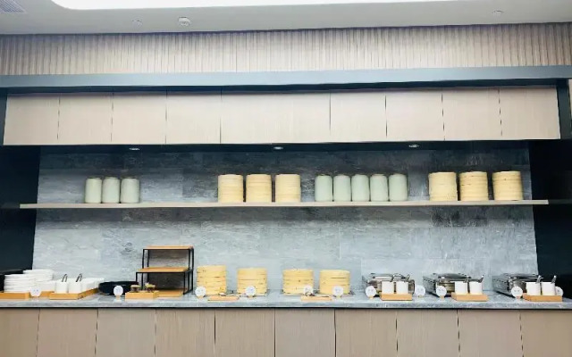 Ji Hotel Shanghai Meilong Wanhui International Plaza