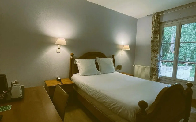 Hostellerie Du Lys - Hôtel & Restaurant