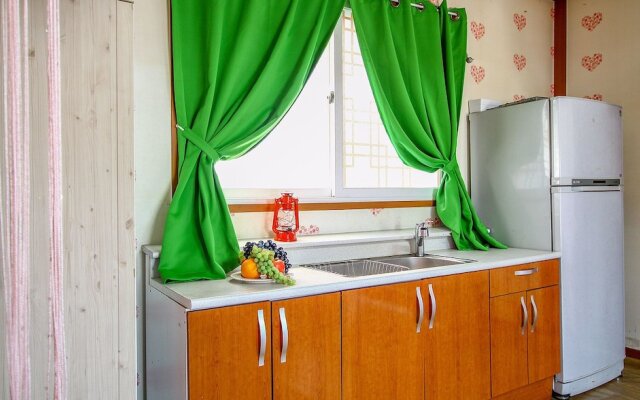 Eurwangrini Sea & Star House Pension