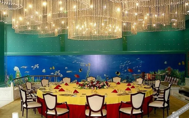 Jinan Shungeng Hillview Hotel