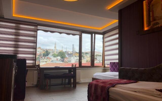 Rose Mansion by Otantik Suites