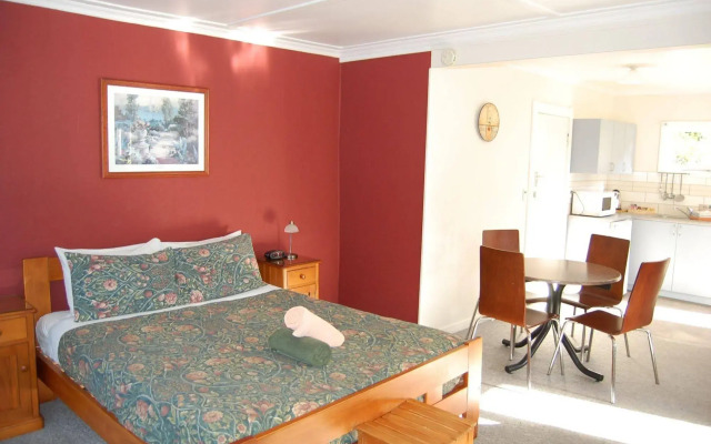Queenstown Holiday Park & Motels Creeksyde