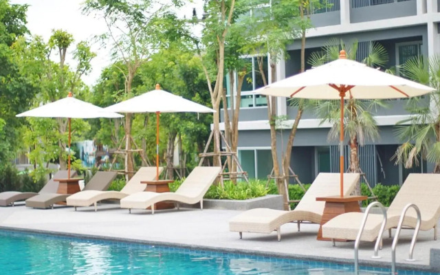 Diamant Modern Room Condominium Resort