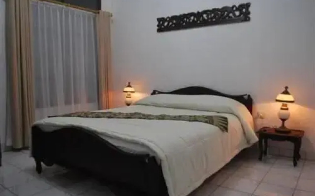 Queen Homestay